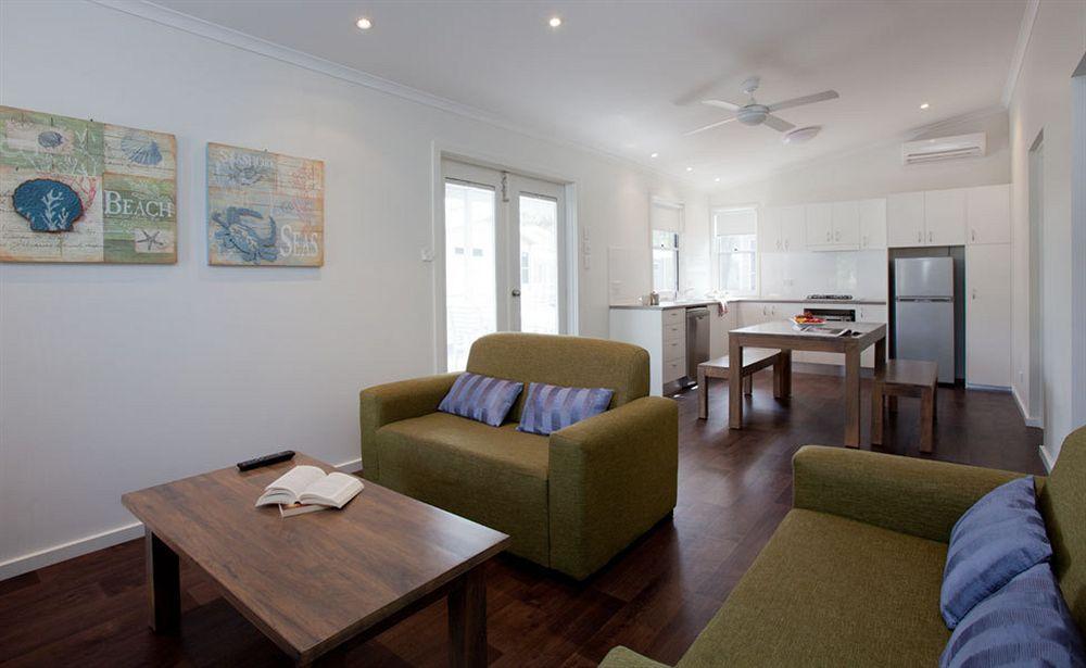 Avoca Beach Hotel Екстер'єр фото